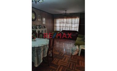 Vendo Casa (4Pisos) Urb.Palao Smp