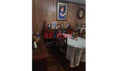 Vendo Casa (4Pisos) Urb.Palao Smp