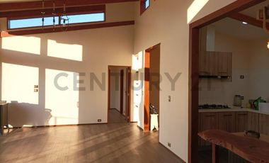 PARCELA 5020 M2, CASA 135 M2 CONDOMINIO, 8 KM CENTRO PUCON VISTAS VOLCAN Y LAGO