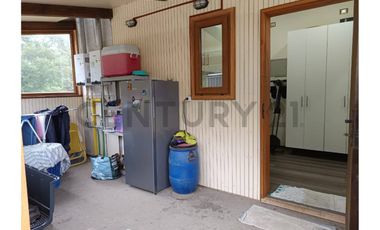 PARCELA 5020 M2, CASA 135 M2 CONDOMINIO, 8 KM CENTRO PUCON VISTAS VOLCAN Y LAGO