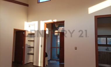 PARCELA 5020 M2, CASA 135 M2 CONDOMINIO, 8 KM CENTRO PUCON VISTAS VOLCAN Y LAGO