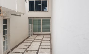 SE VENDE HERMOSA CASA