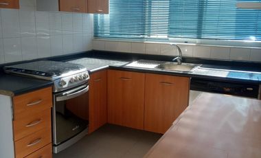 SE VENDE HERMOSA CASA