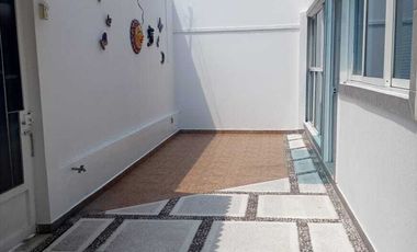 SE VENDE HERMOSA CASA