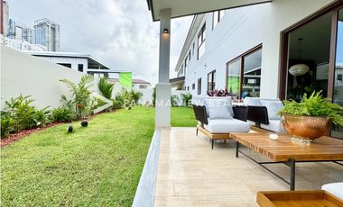 THE WOODS NEW / SANTA MARIA / VENTA