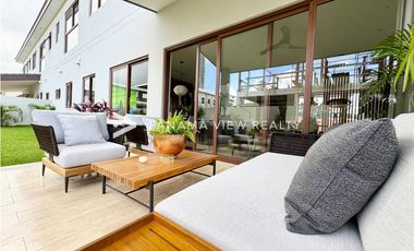 THE WOODS NEW / SANTA MARIA / VENTA