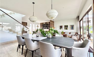 THE WOODS NEW / SANTA MARIA / VENTA