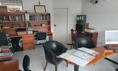 oficina en arriendo en galerias. Cod A12520