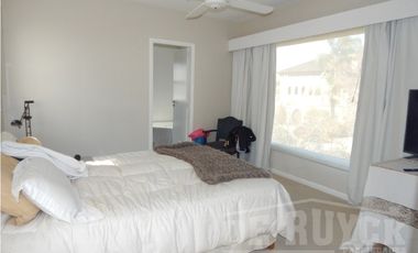 Casa en venta en Club de Campo Abril