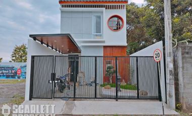 Rumah Baru Full Furnished Dekat JCM Jalan Kabupaten Gamping Dalam Ring Road