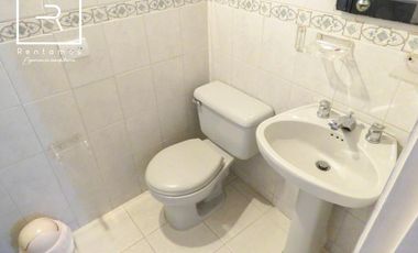 casa en venta en villa hermosa. Cod V10751