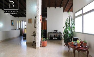 casa en venta en villa hermosa. Cod V10751