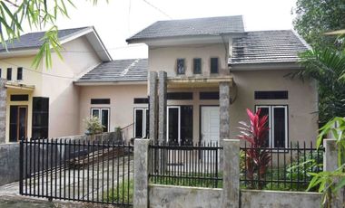 DIJUAL RUMAH MINIMALIS TYPE 65 DI JL.PESANTREN-TENAYAN RAYA