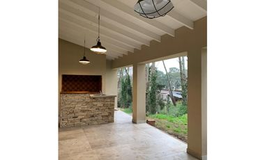CHALET  SIERRA DE LOS PADRES MAR DEL PLATA