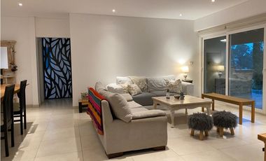 CHALET  SIERRA DE LOS PADRES MAR DEL PLATA
