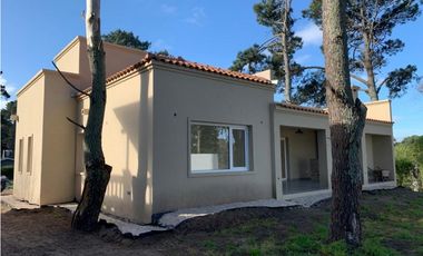 CHALET  SIERRA DE LOS PADRES MAR DEL PLATA