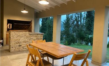 CHALET  SIERRA DE LOS PADRES MAR DEL PLATA