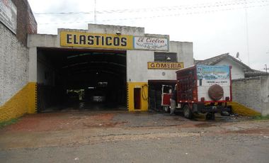 GALPÓN   mas LOCAL sobre Amplio lote INMEJORABLE UBICACIÓN