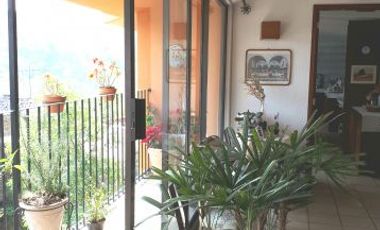 A T E N C I O N  EN VENTA PRECIOSA CASA EN LA HERRADURA CON VISTAS HERMOSAS Y MUCHO SOL