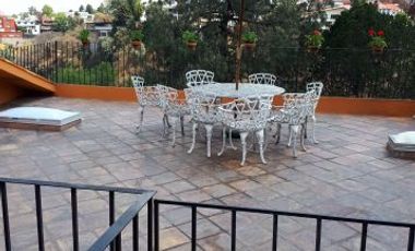 A T E N C I O N  EN VENTA PRECIOSA CASA EN LA HERRADURA CON VISTAS HERMOSAS Y MUCHO SOL