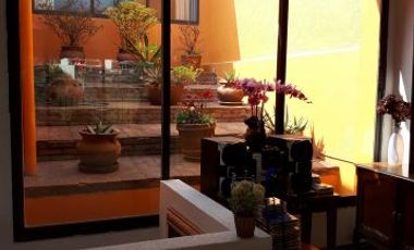 A T E N C I O N  EN VENTA PRECIOSA CASA EN LA HERRADURA CON VISTAS HERMOSAS Y MUCHO SOL