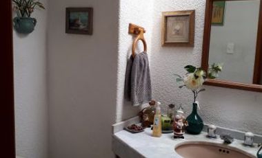 A T E N C I O N  EN VENTA PRECIOSA CASA EN LA HERRADURA CON VISTAS HERMOSAS Y MUCHO SOL