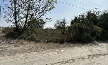 Terreno en venta en Montebello