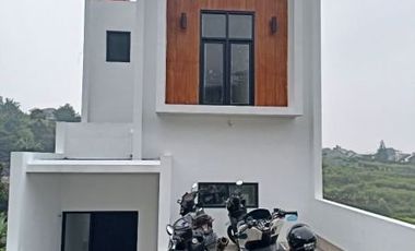 Dijual rumah murah cantik rasa villa murah 2LT di Pusat kota Cimahi CIpageran Bandung