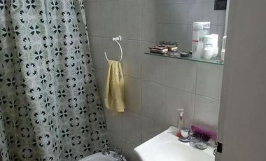 Blas Parera 2900 - Casa con 2 dormitorios y parque - Quilmes Oeste