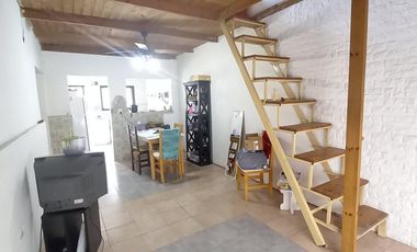 Blas Parera 2900 - Casa con 2 dormitorios y parque - Quilmes Oeste
