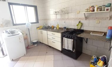 Blas Parera 2900 - Casa con 2 dormitorios y parque - Quilmes Oeste