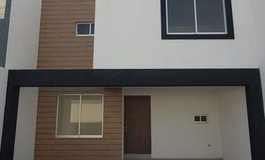 CASA EN VENTA EN CUAUTLANCINGO PUEBLA CON ROOF GARDEN