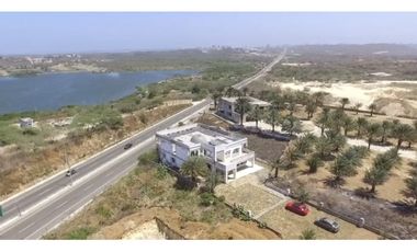 MANSION ACERA SUR DE AUTOPISTA AL MAR, BARRNAQUILLA-CARTAGENA