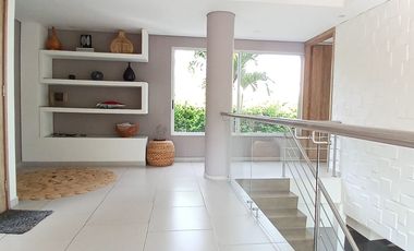 casa en arriendo en menga. Cod A117600