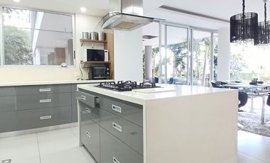 casa en arriendo en menga. Cod A117600