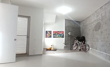 casa en arriendo en menga. Cod A117600