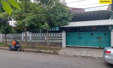 Dijual Rumah 2 Lantai Lokasi di Pondok Jati, Sidoarjo