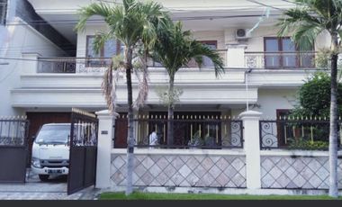 Rumah istimewa di kertajaya indah Surabaya