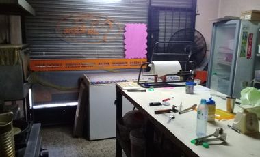 LOCAL CON GAS Y BAÑO