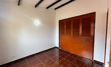 casa condominio en arriendo en la calera. Cod A124820