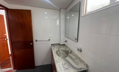 casa condominio en arriendo en la calera. Cod A124820