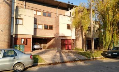 DEPARTAMENTO EN DÃPLEX, EN VENTA - CONDOMINIO PIEDRAS I