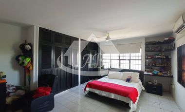 CASA EN VENTA BARRIO LA CASTELLANA | 961