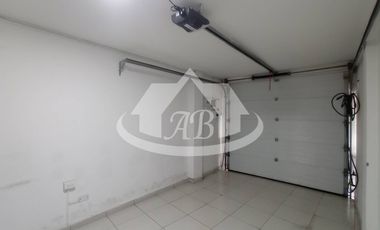 CASA EN VENTA BARRIO LA CASTELLANA | 961