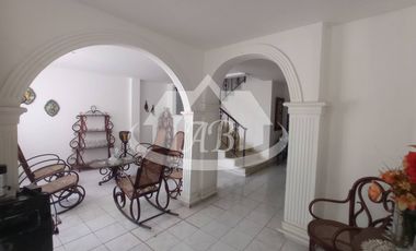 CASA EN VENTA BARRIO LA CASTELLANA | 961