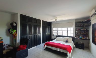 CASA EN VENTA BARRIO LA CASTELLANA | 961