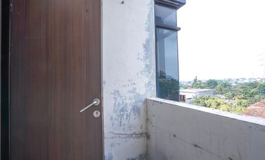 Ruko SHM 10 Menit ke ITC Depok Siap Huni Dibantu KPR J-44568