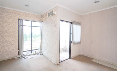 Ruko SHM 10 Menit ke ITC Depok Siap Huni Dibantu KPR J-44568