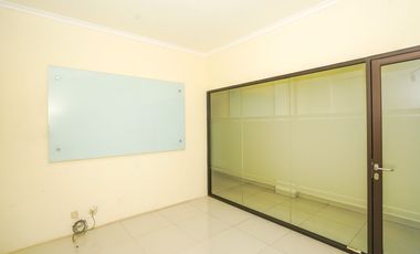 Ruko SHM 10 Menit ke ITC Depok Siap Huni Dibantu KPR J-44568