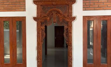 MURAH BANGET, JOGLO KLASIK KAYU JATI DI UTARA PRAMBANAN. TANAH LUAS